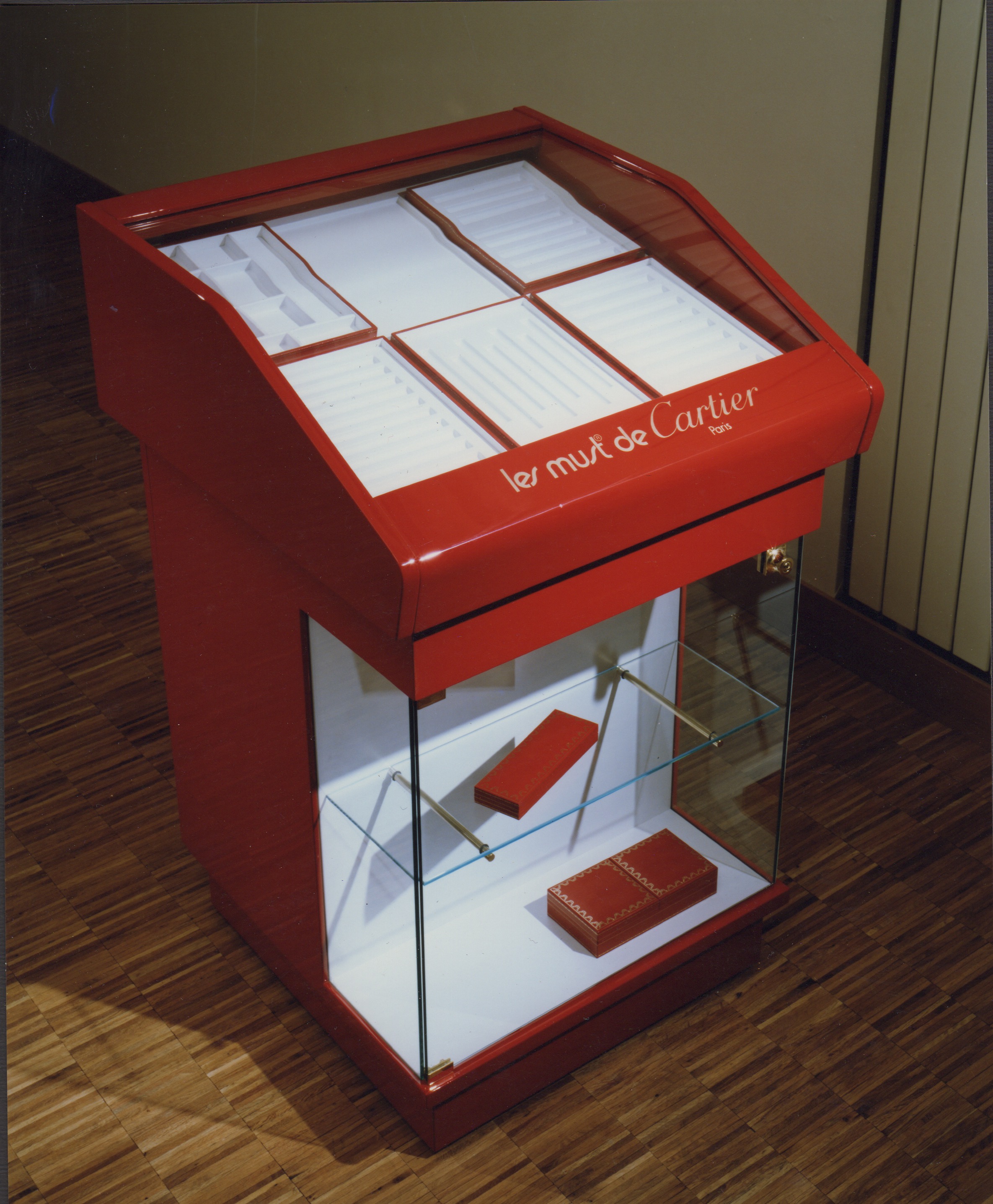 1990 - Cartier Corner 'Le Must'