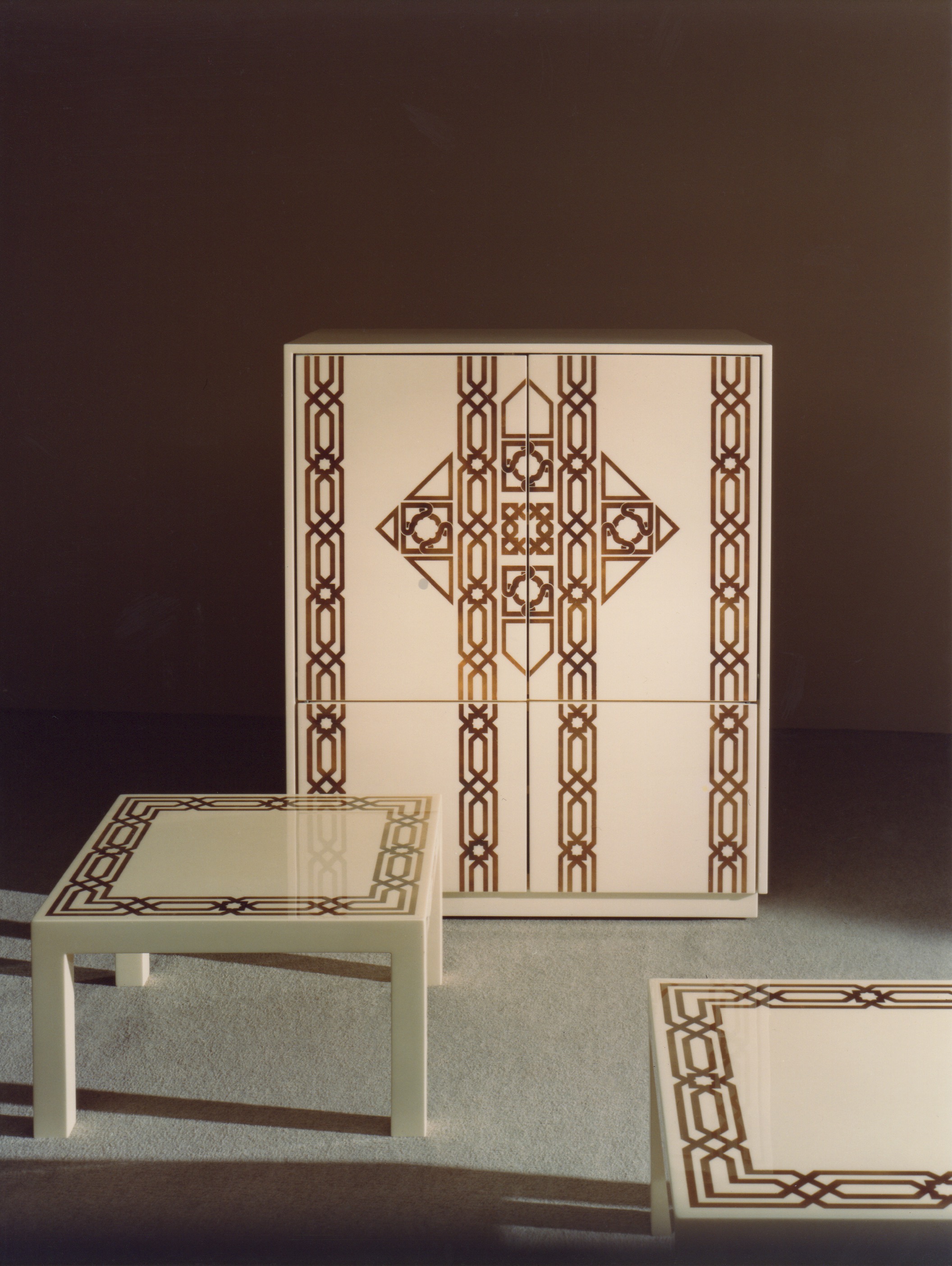 Table basse / vaisellerie